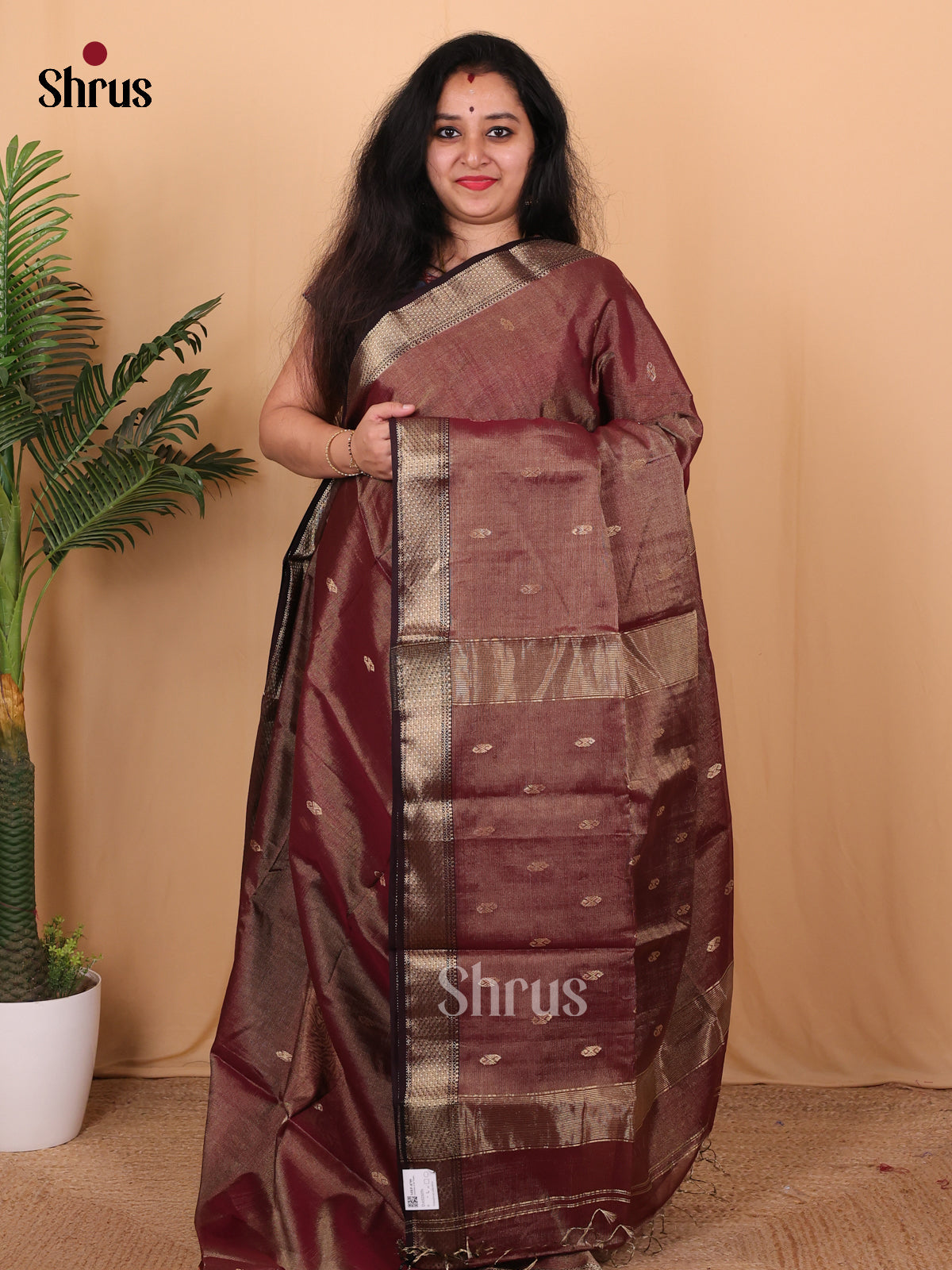 Maroon(single Tone) - Maheshwari silkcotton Saree - Shop on Shrus.com