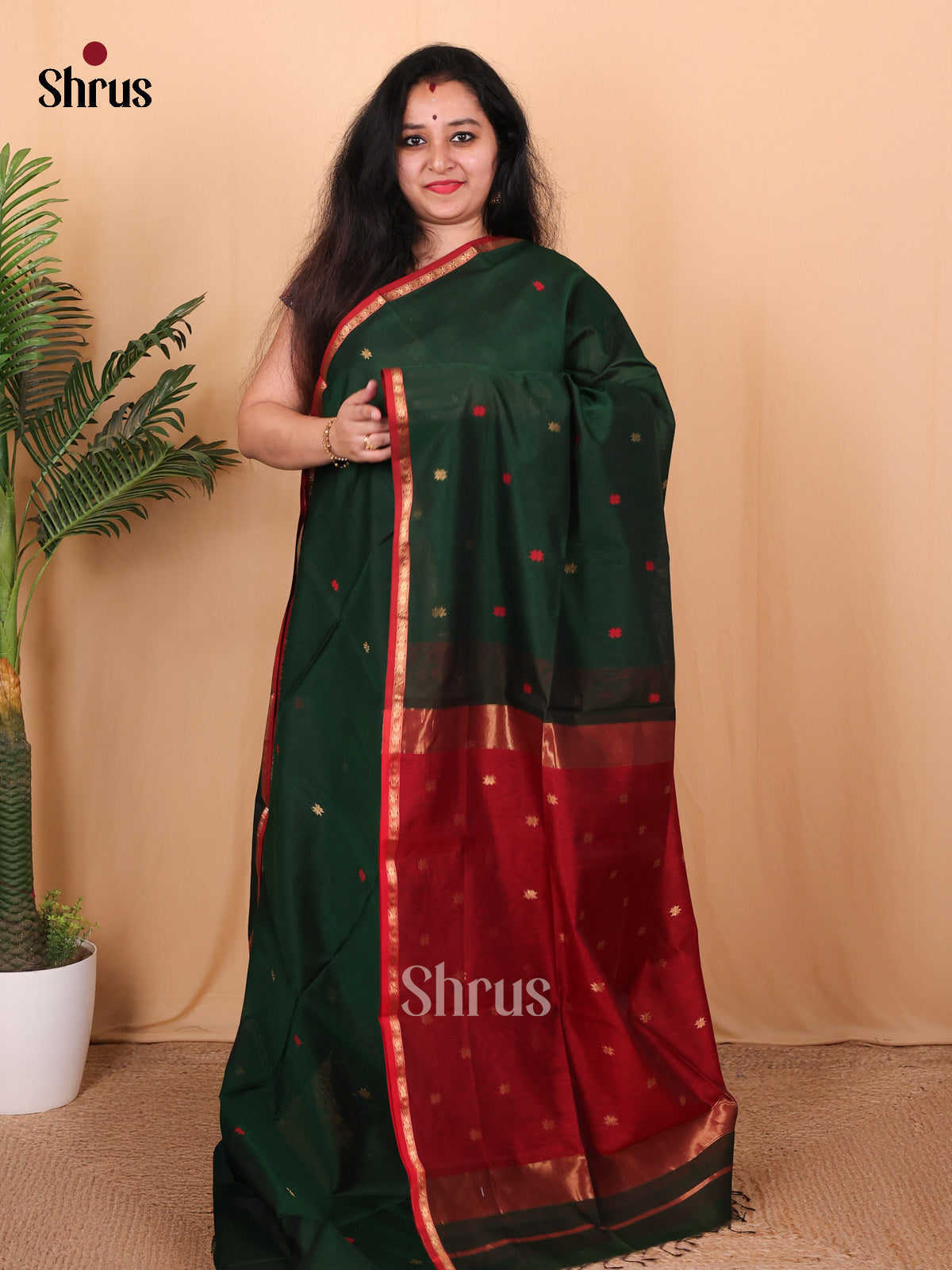 Green & Red- Maheshwari silkcotton Saree - Shop on Shrus.com