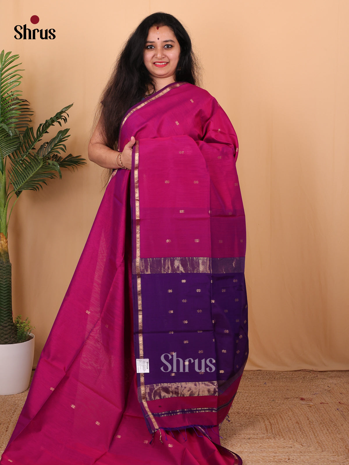 Majenta & Violet - Maheshwari silkcotton Saree - Shop on Shrus.com