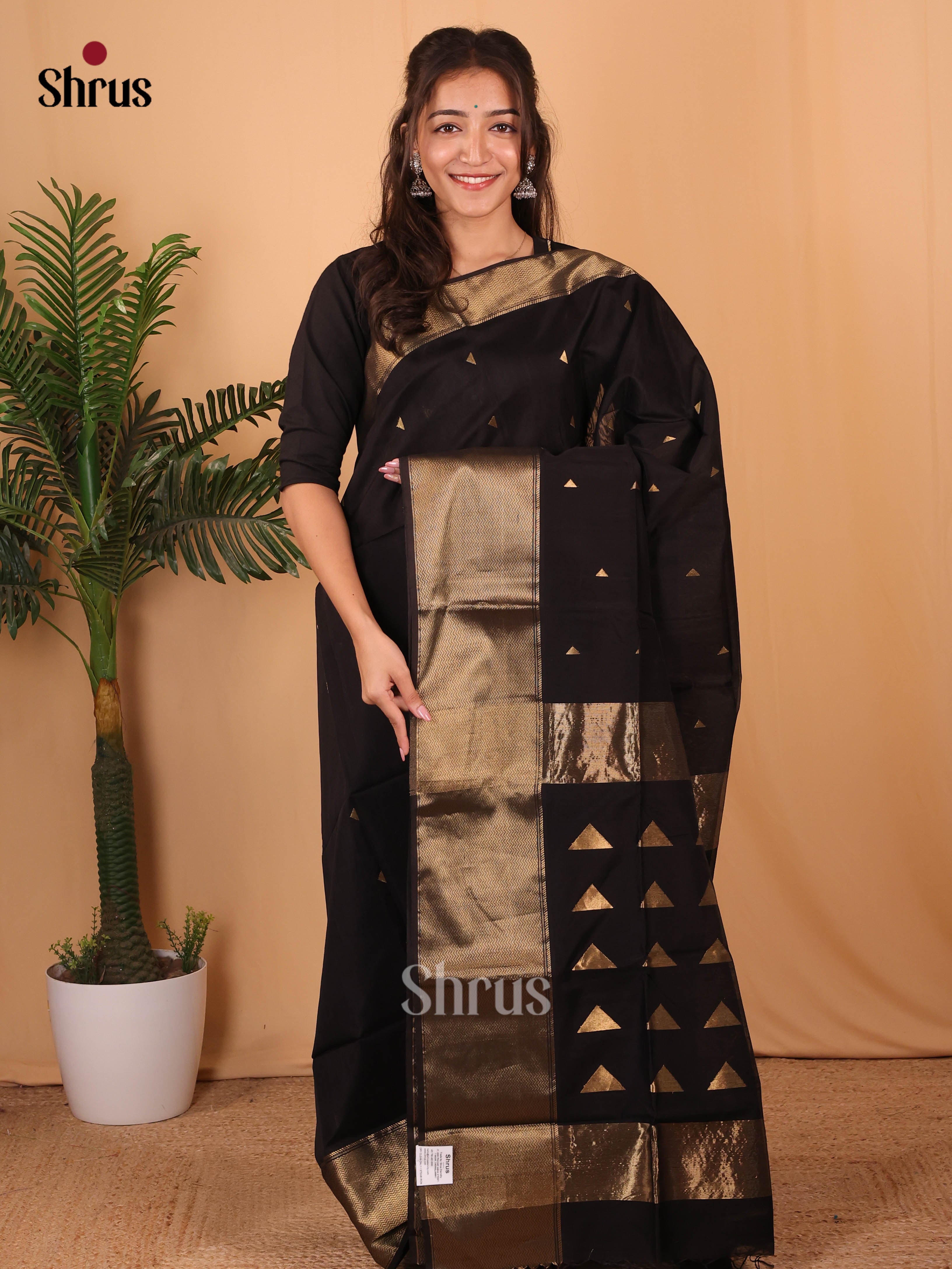 Black(Single Tone) - Maheshwari silkcotton Saree - Shop on Shrus.com
