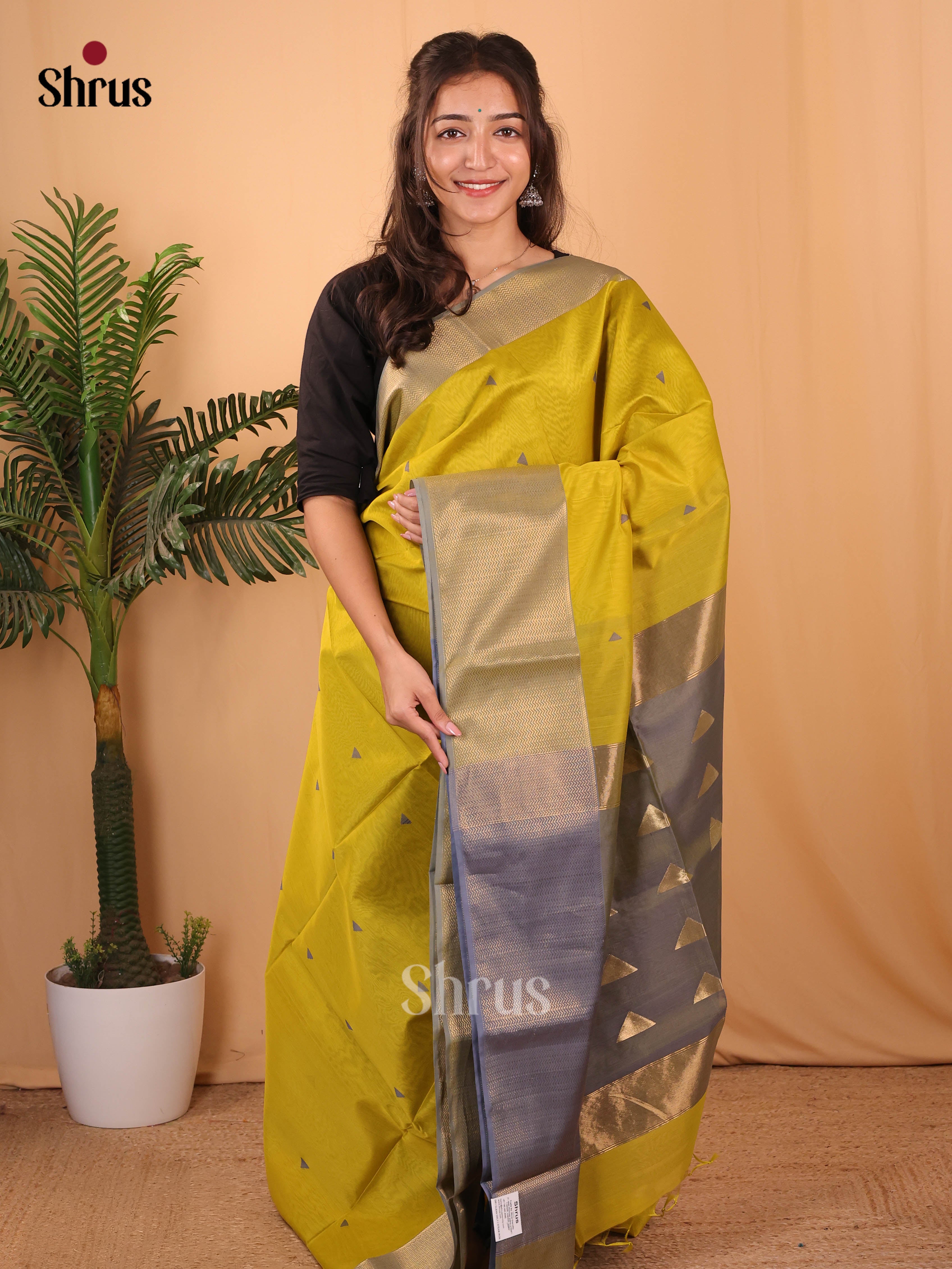Green & Grey - Maheshwari silkcotton Saree - Shop on Shrus.com