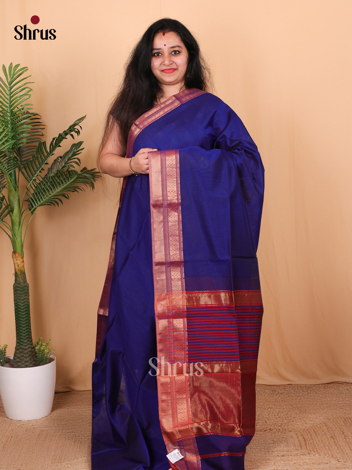 Blue & Red- Maheshwari silkcotton Saree - Shop on Shrus.com