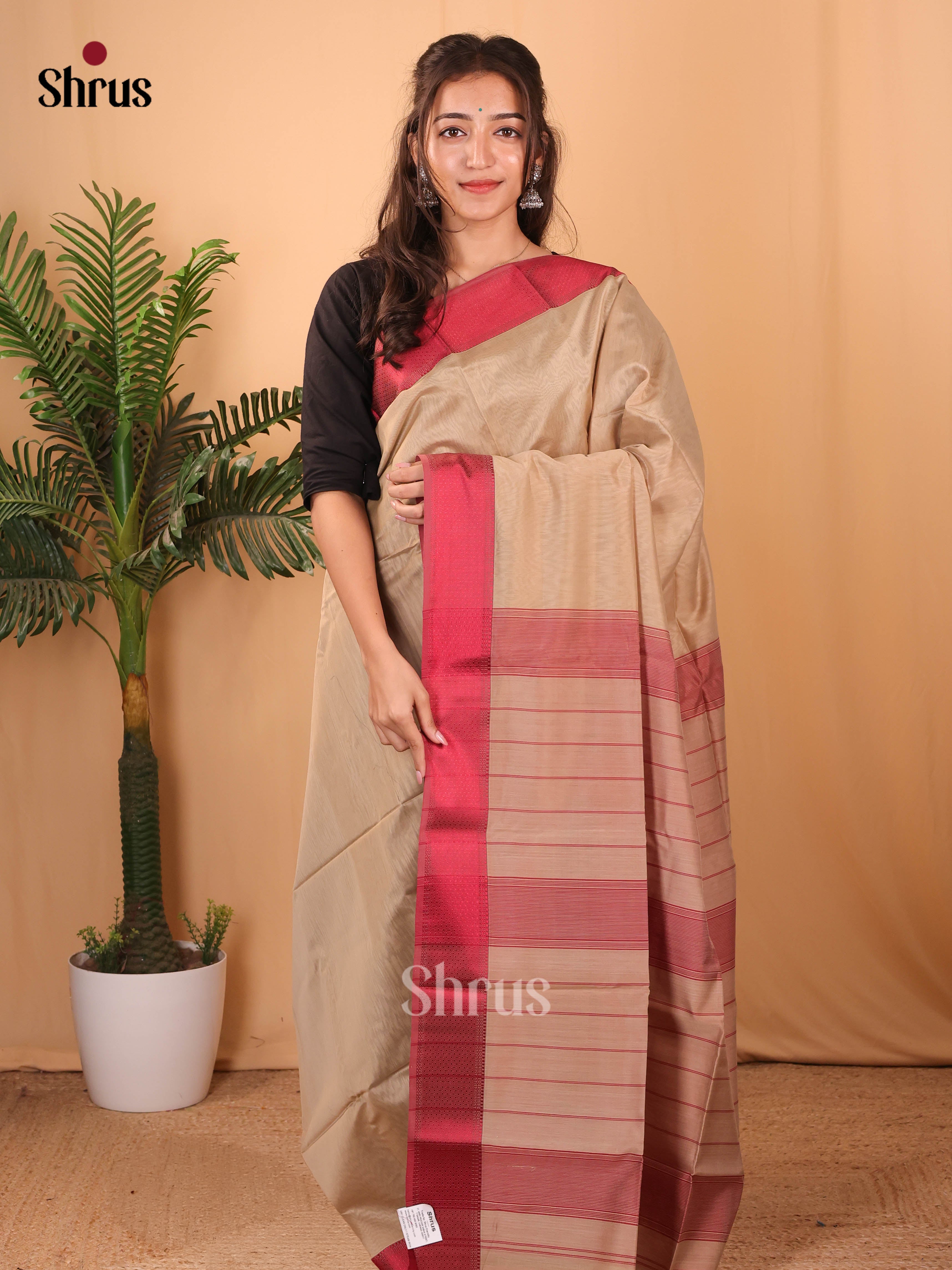 Beige & Maroon - Maheshwari silkcotton Saree - Shop on Shrus.com
