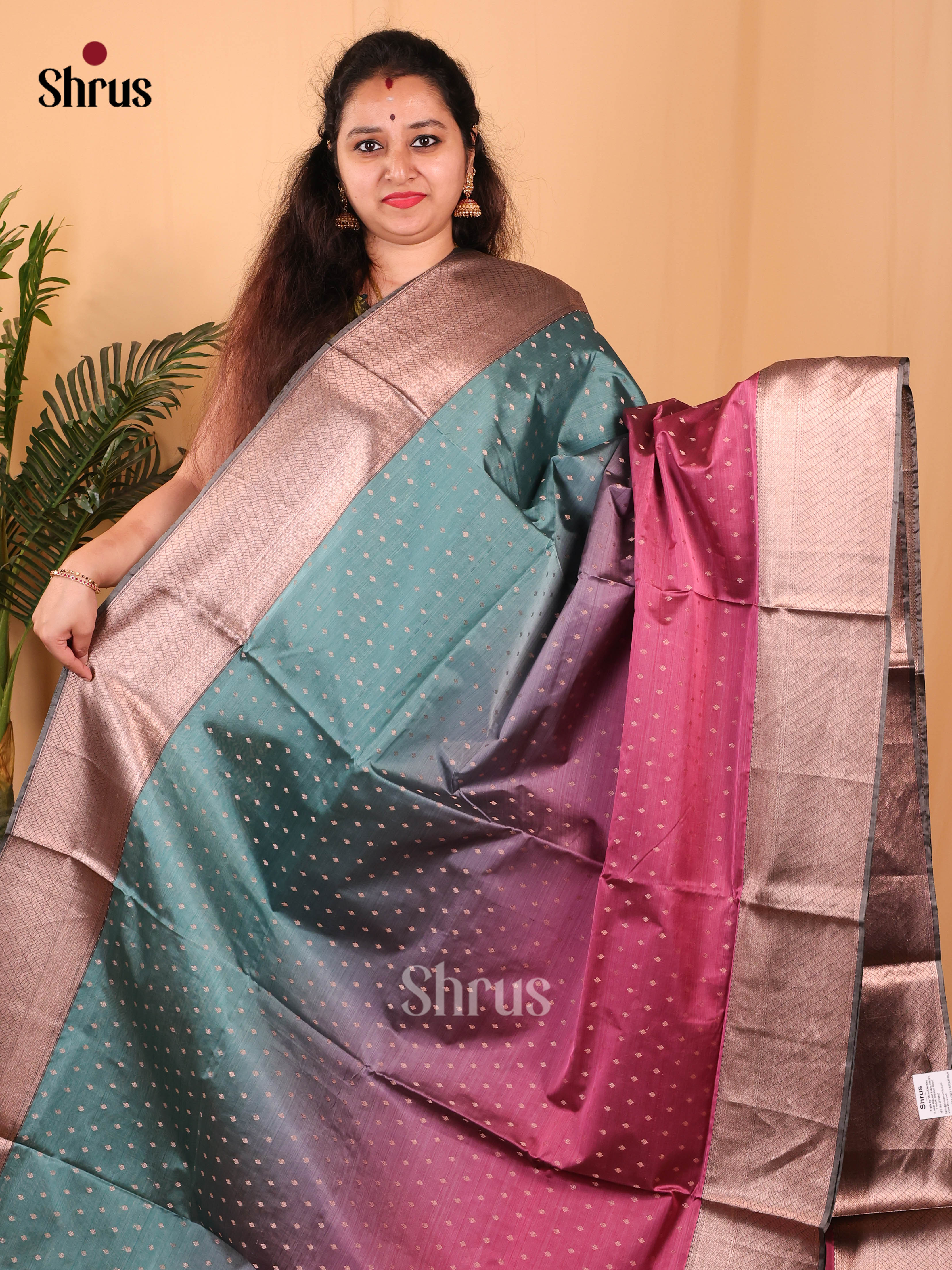 Green & Black - Kanchipuram-halfpure Saree - Shop on Shrus.com