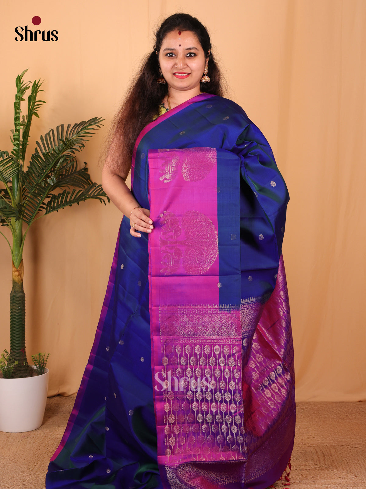 Chic Blue Soft Silk Saree with Floral Zari Buttas & Majenta Border With Floral Zari Design - Shop on Shrus.com