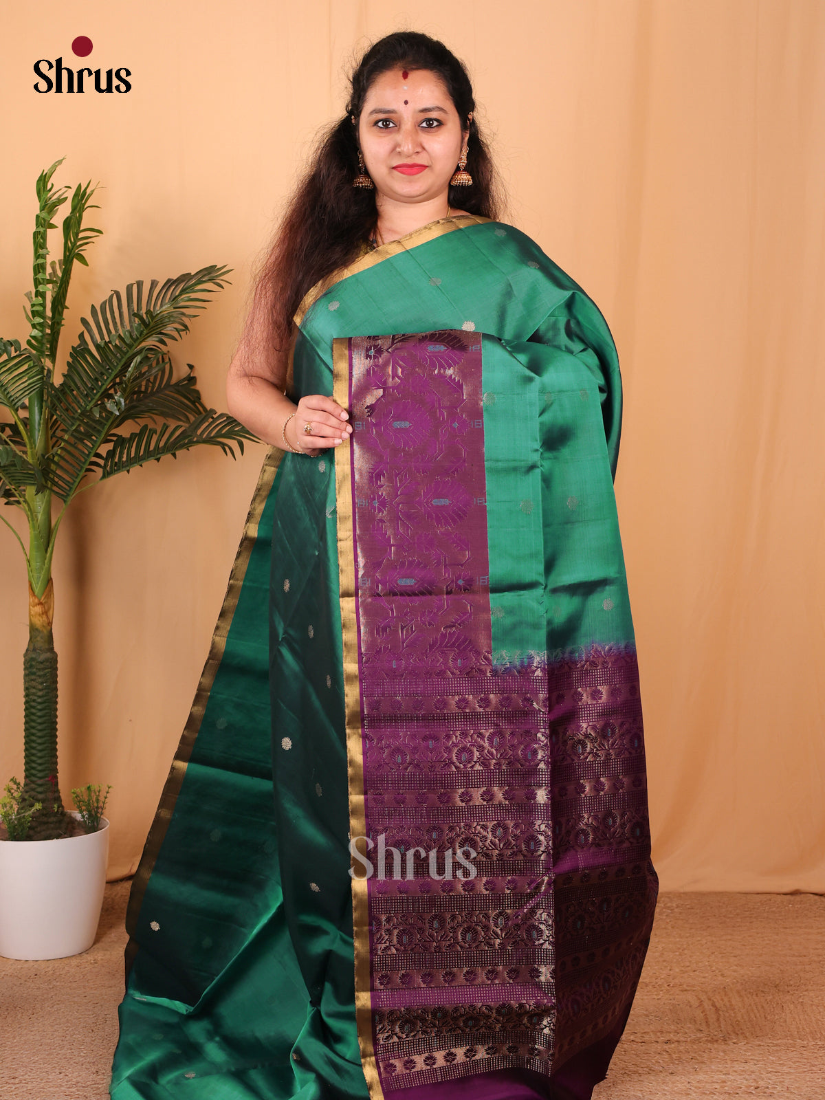 Pretty Green Soft Silk Saree with Floral Zari Buttas & Violet Border With Floral Zari Design-1