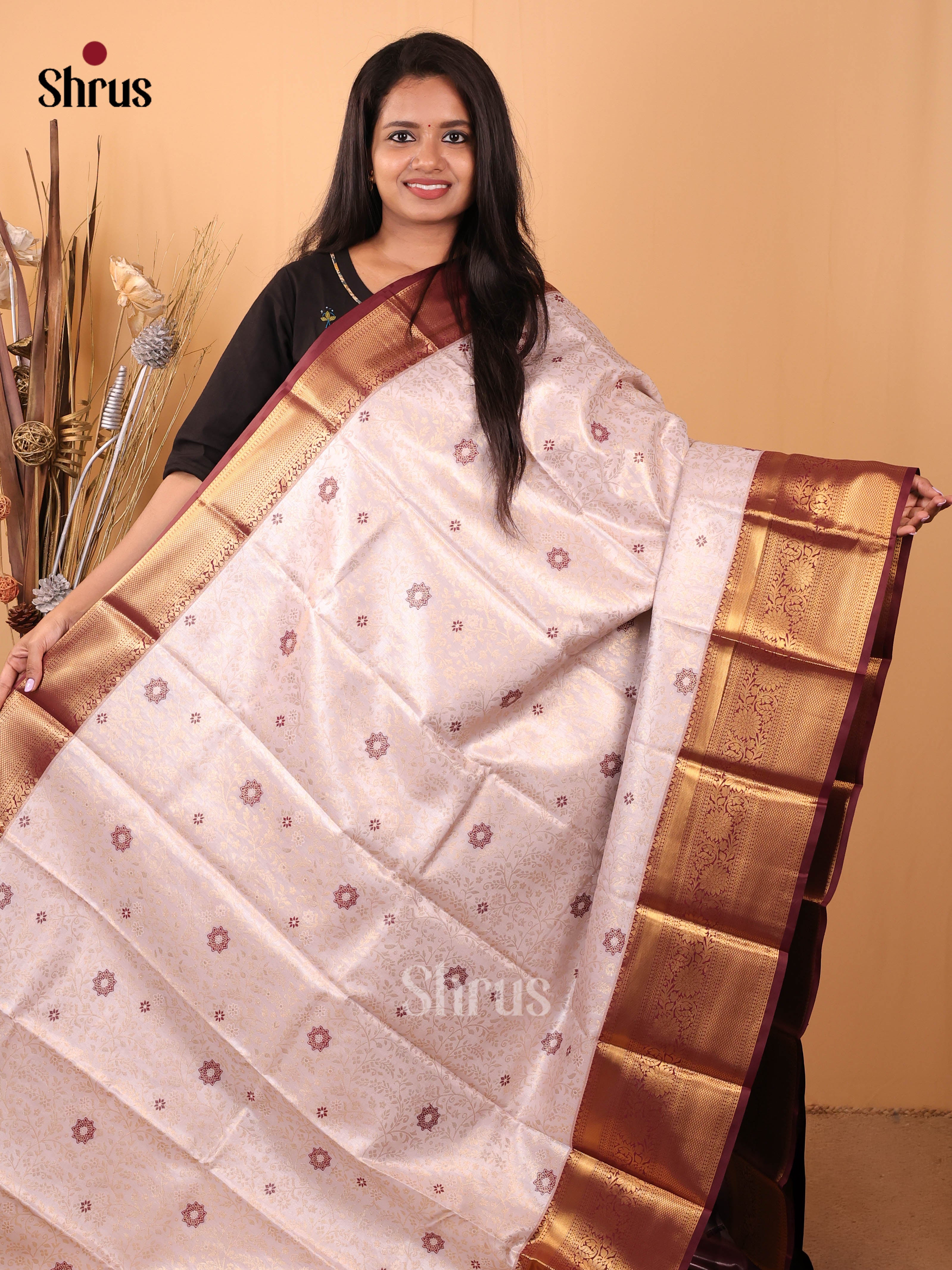 Cream & Brown - Kanchipuram-halfpure Saree - Shop on Shrus.com