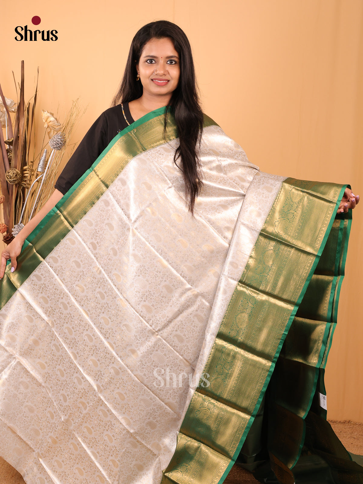 White & Green - Kanchipuram-halfpure Saree - Shop on Shrus.com