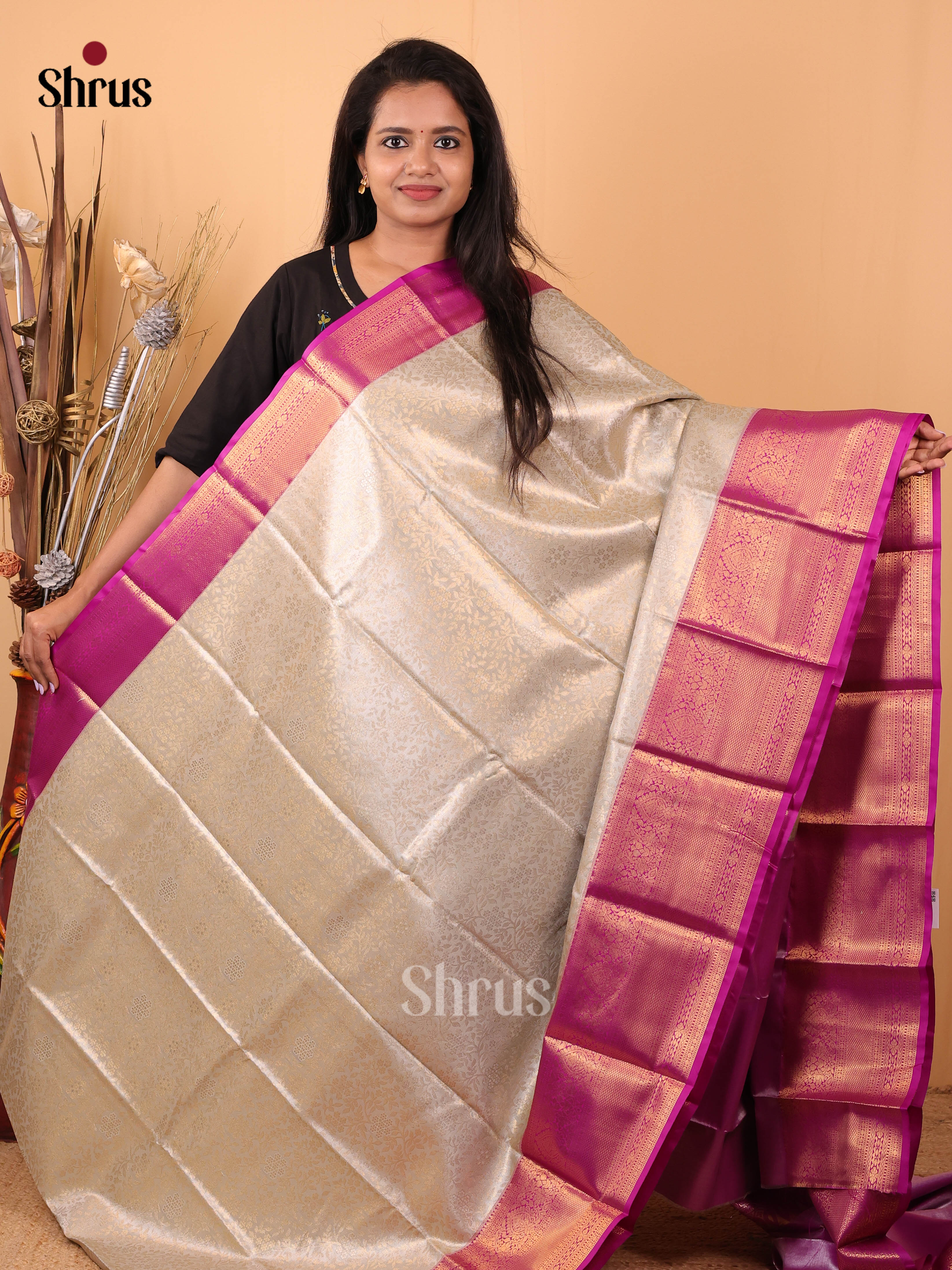 Off White & Purple - Kanchipuram-halfpure Saree - Shop on Shrus.com