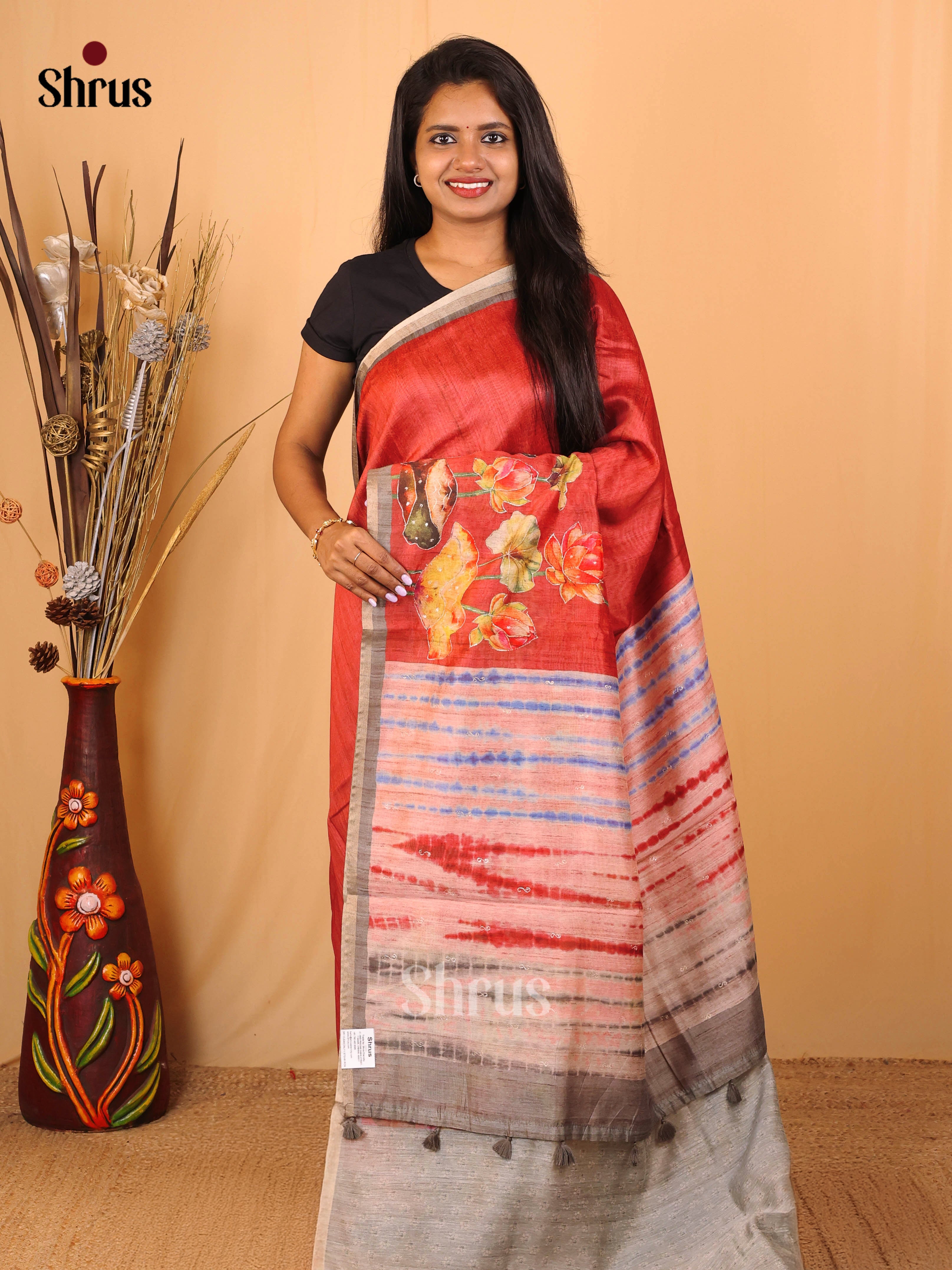 Red & Grey - Semi Kantha Saree - Shop on Shrus.com