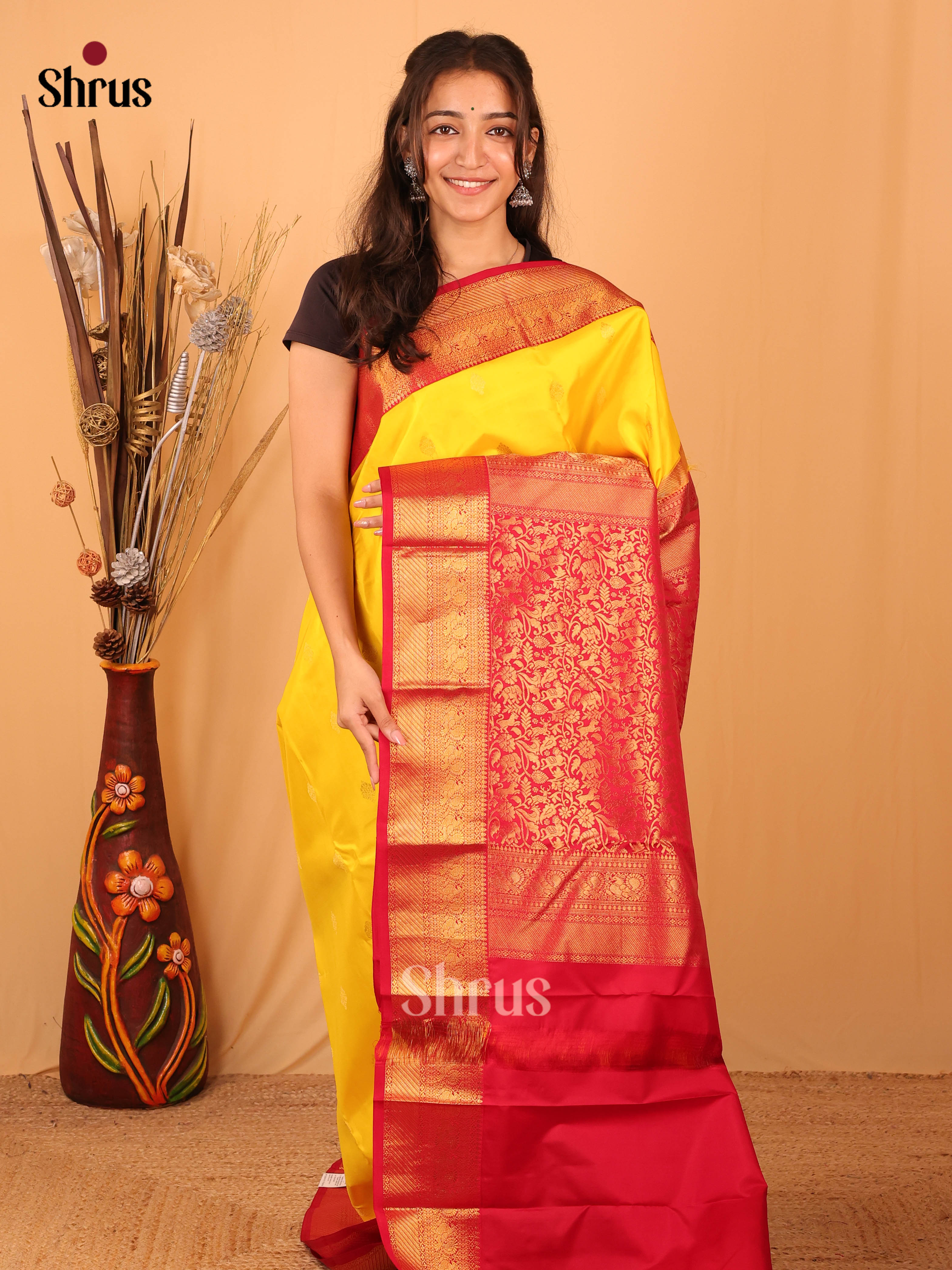 Yellow And Red Kanchipuram silk Saree With Zari Woven Floral Brocade Design-1