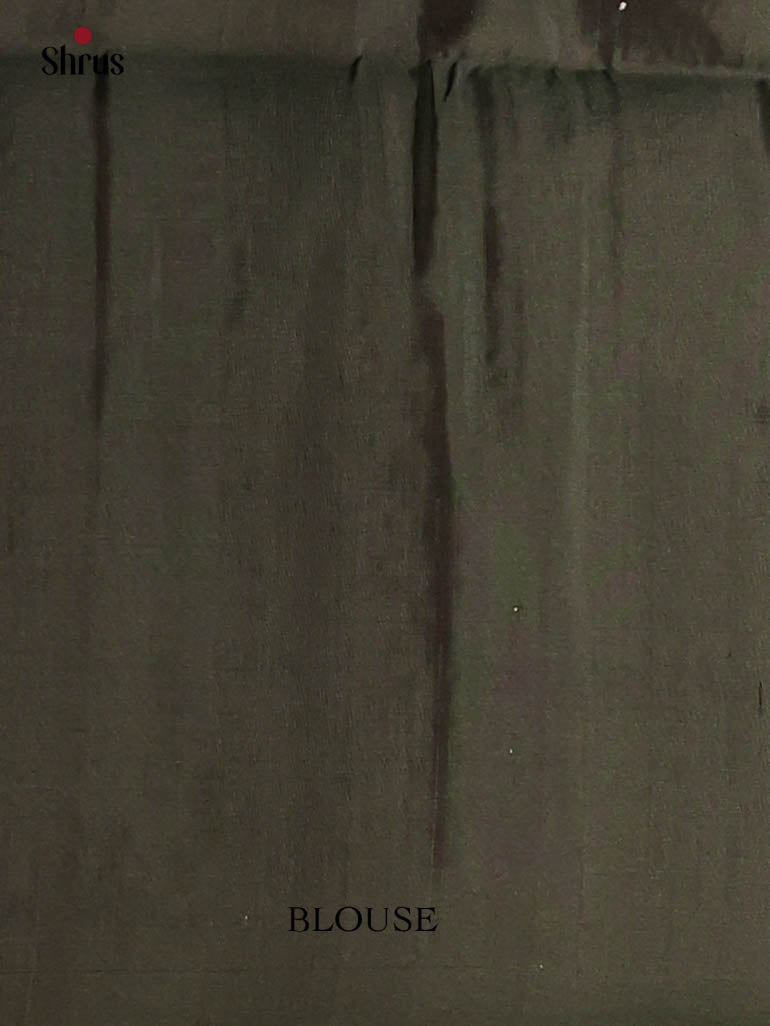 Elegant Dark Bottle Green Soft Silk Saree with Floral Zari Vines & Brocade Pallu-2