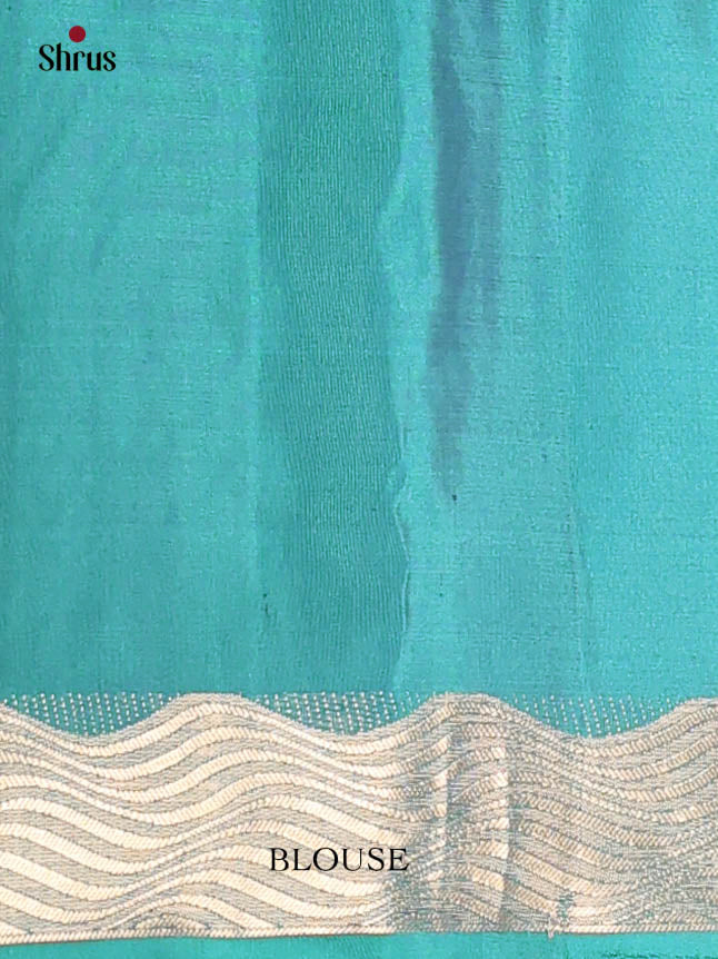 Lush Green Soft Silk Saree With Floral Zari Buttas, Self Border & Brocade Pallu-2