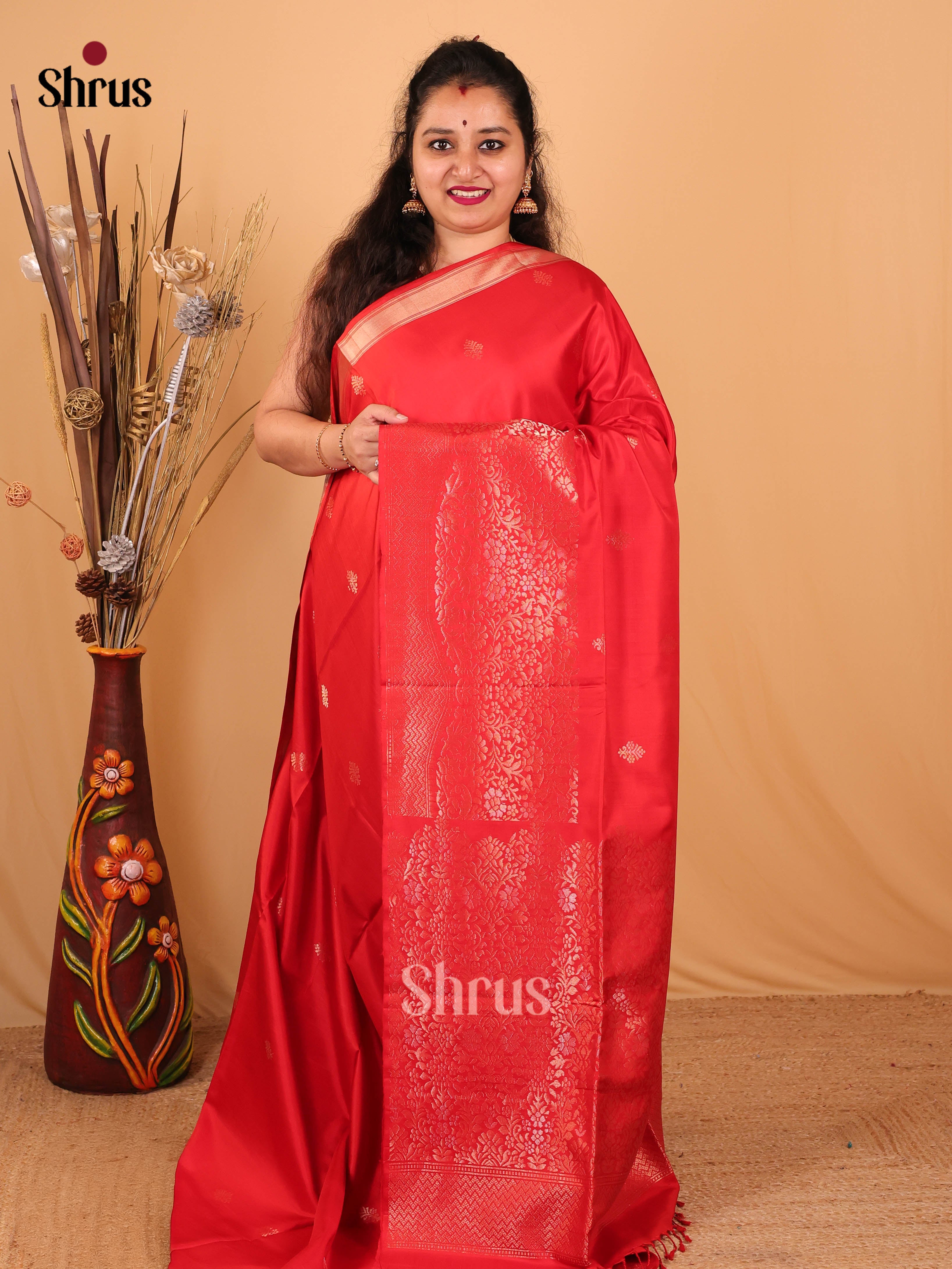Alluring Crimson Red Soft Silk Saree with Self Zari Floral Buttas & Brocade Pallu - Shop on Shrus.com