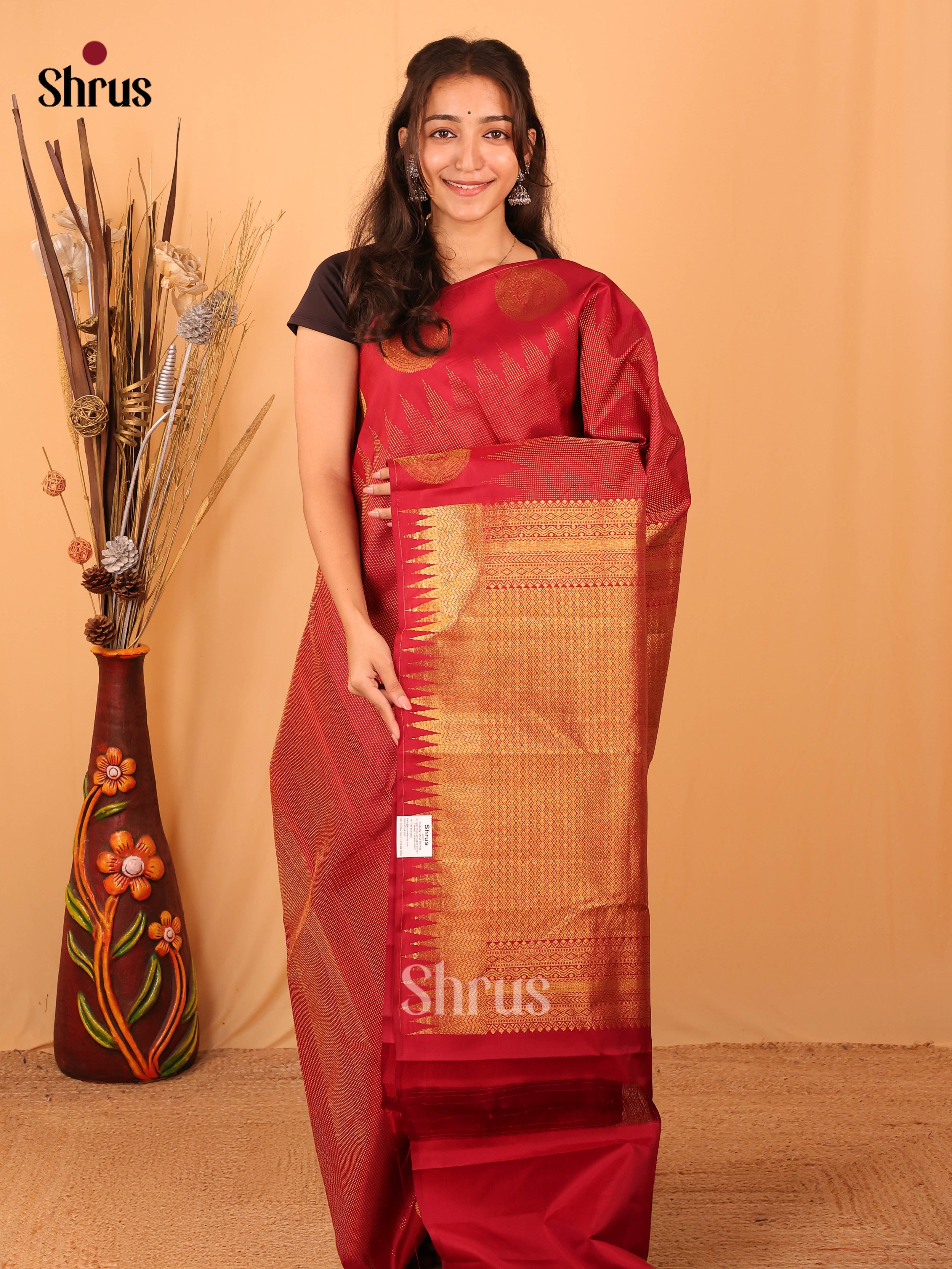 Maroon(Single Tone) - Kanchipuram silk Saree - Shop on Shrus.com