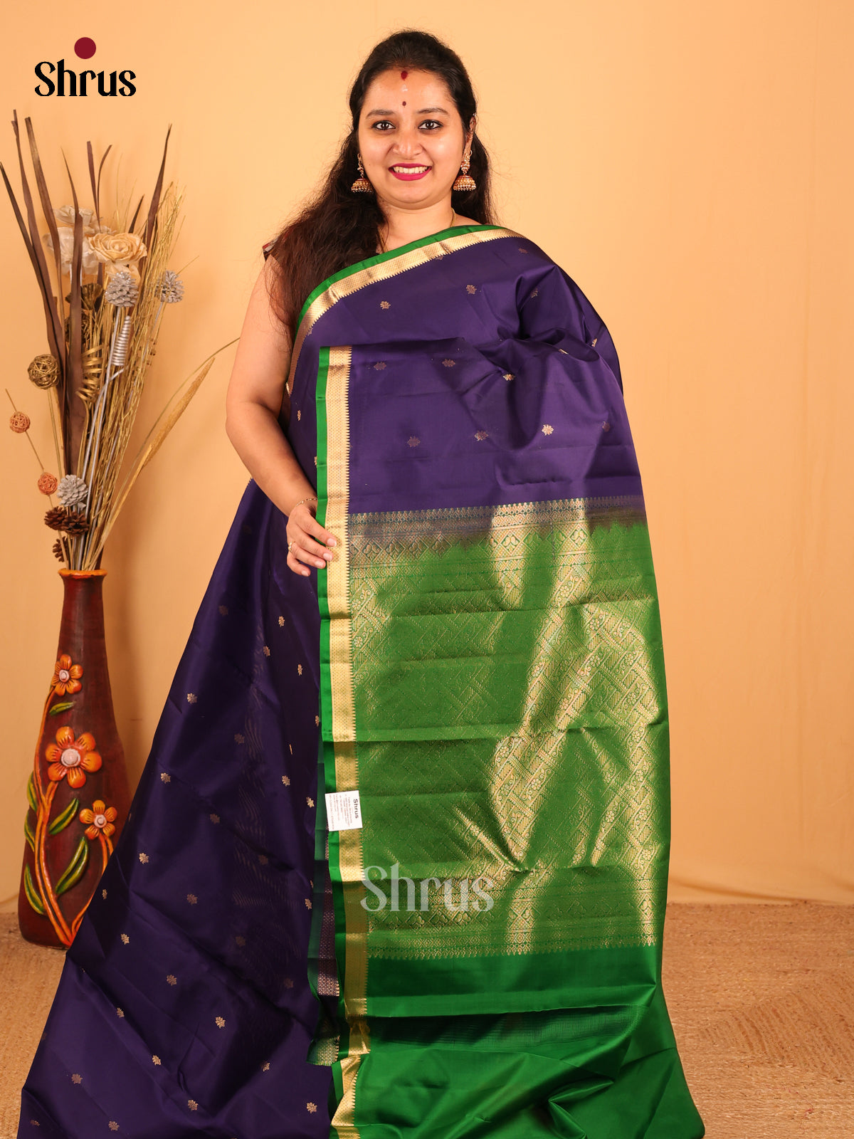 Violet & Green- Kanchipuram silk Saree - Shop on Shrus.com