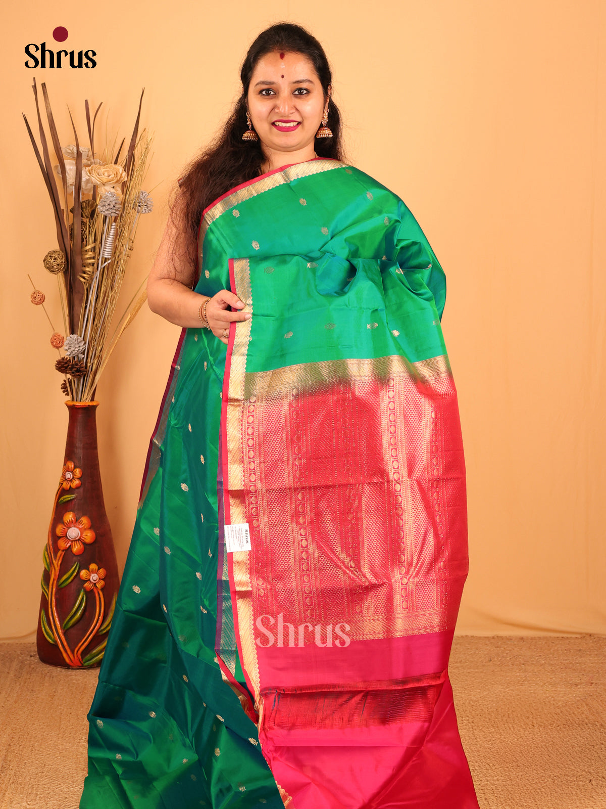Green & Pink- Kanchipuram silk Saree - Shop on Shrus.com