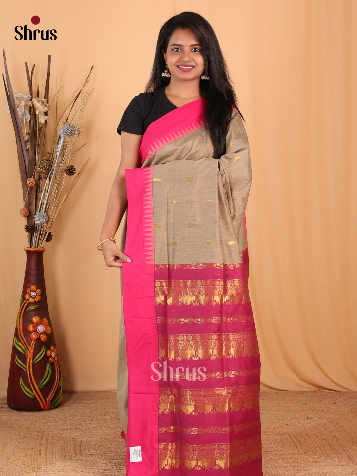Grey & Majenta - Kalyani Cotton Saree - Shop on Shrus.com