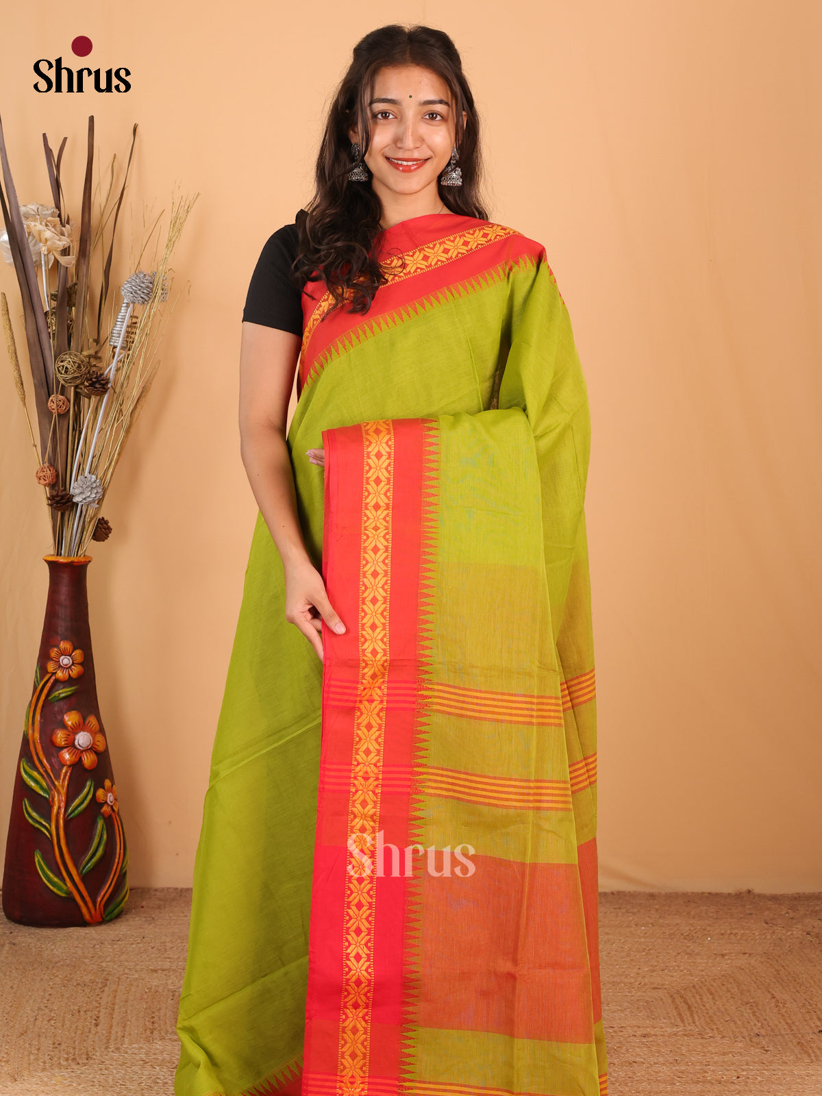 Green & Red - Bengal cotton Saree - Shop on Shrus.com