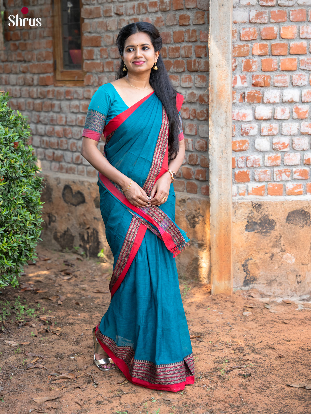 Green & Red - Bengal cotton Saree - Shop on Shrus.com