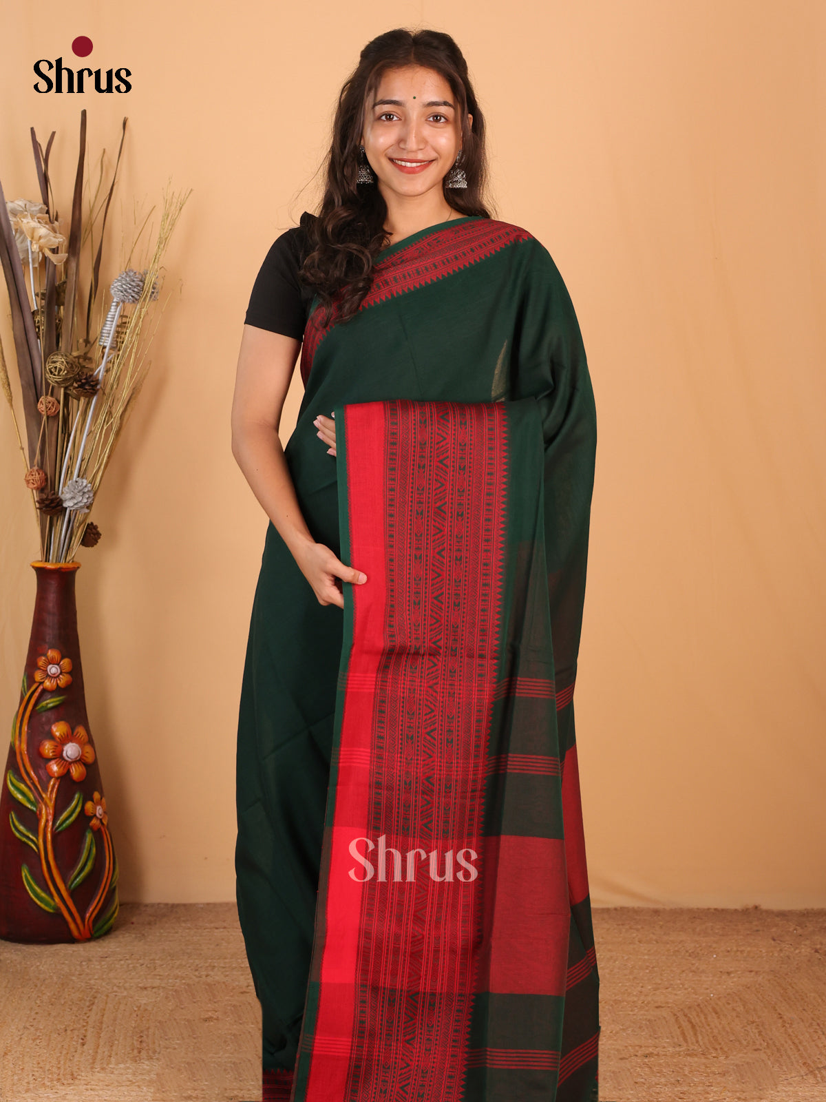 Green & Red - Bengal cotton Saree - Shop on Shrus.com