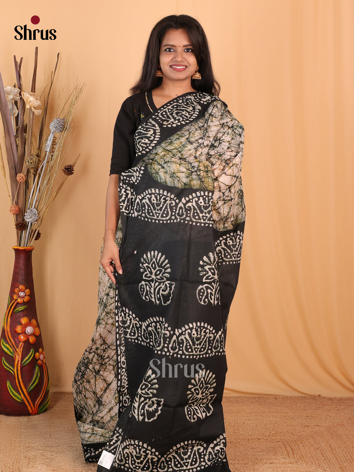 Grey & Black - Bhatik Saree - Shop on Shrus.com