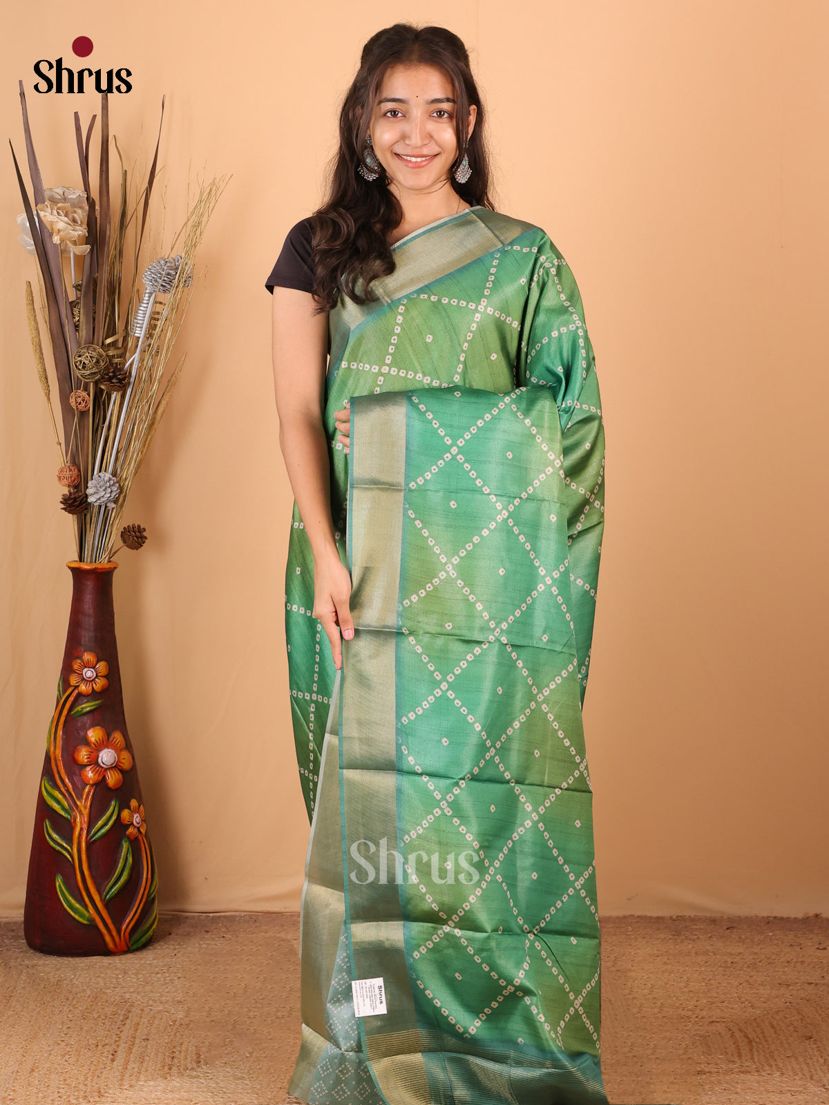 Green - Printed Tussar Saree - Shop on Shrus.com