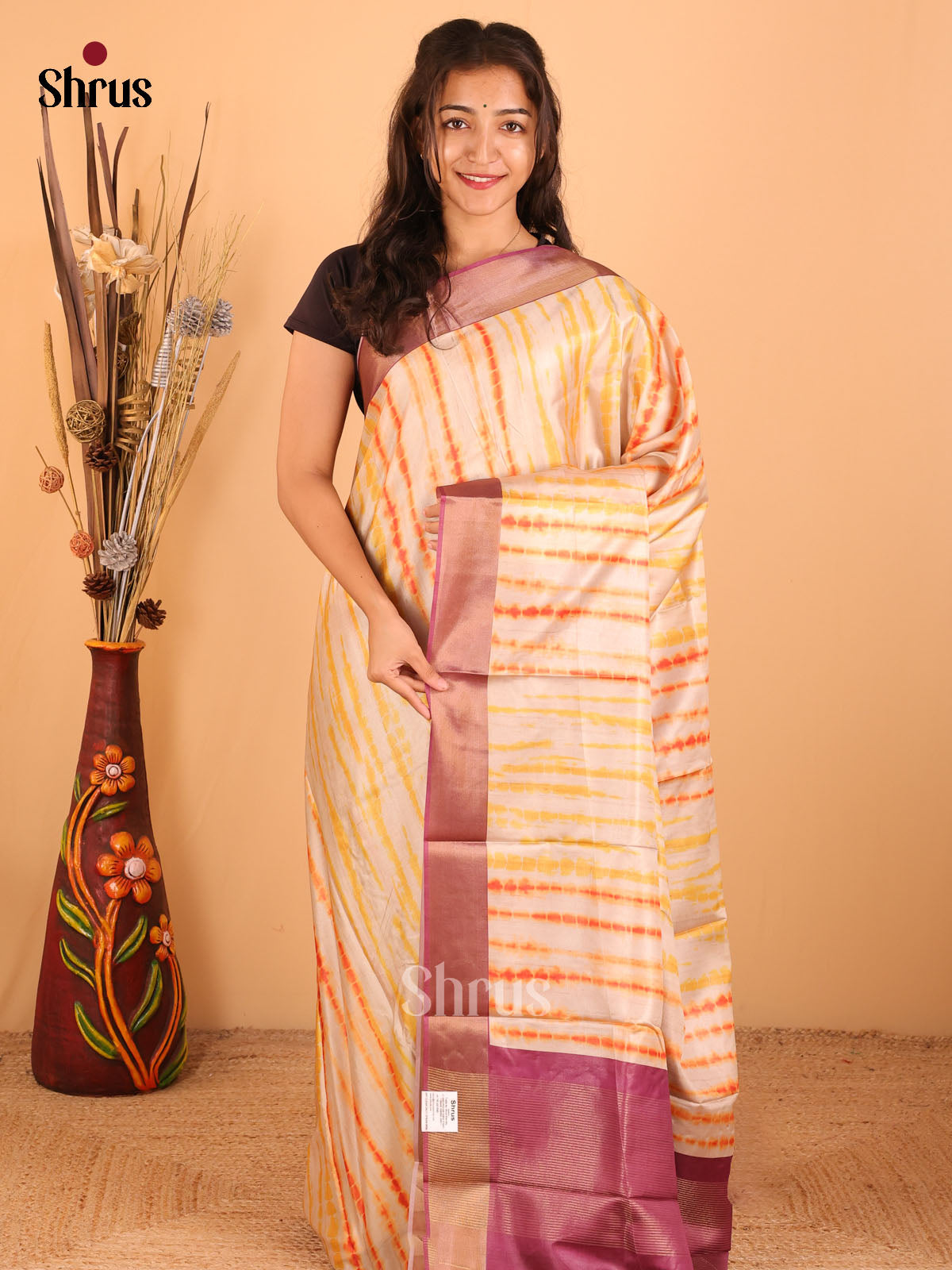 Cream & Dark onion Pink - Printed Tussar saree - DCS04494 - Shop on Shrus.com