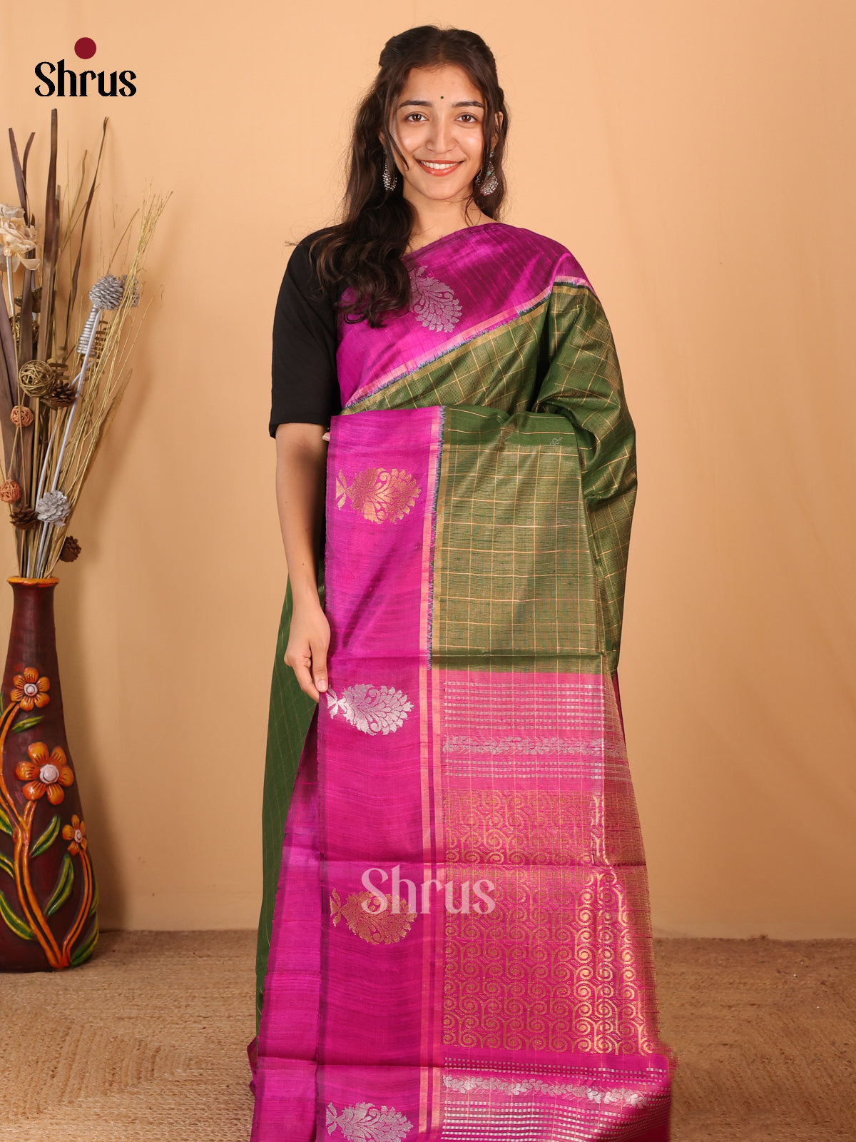 Green & Majenta - Raw Silk Saree - Shop on Shrus.com