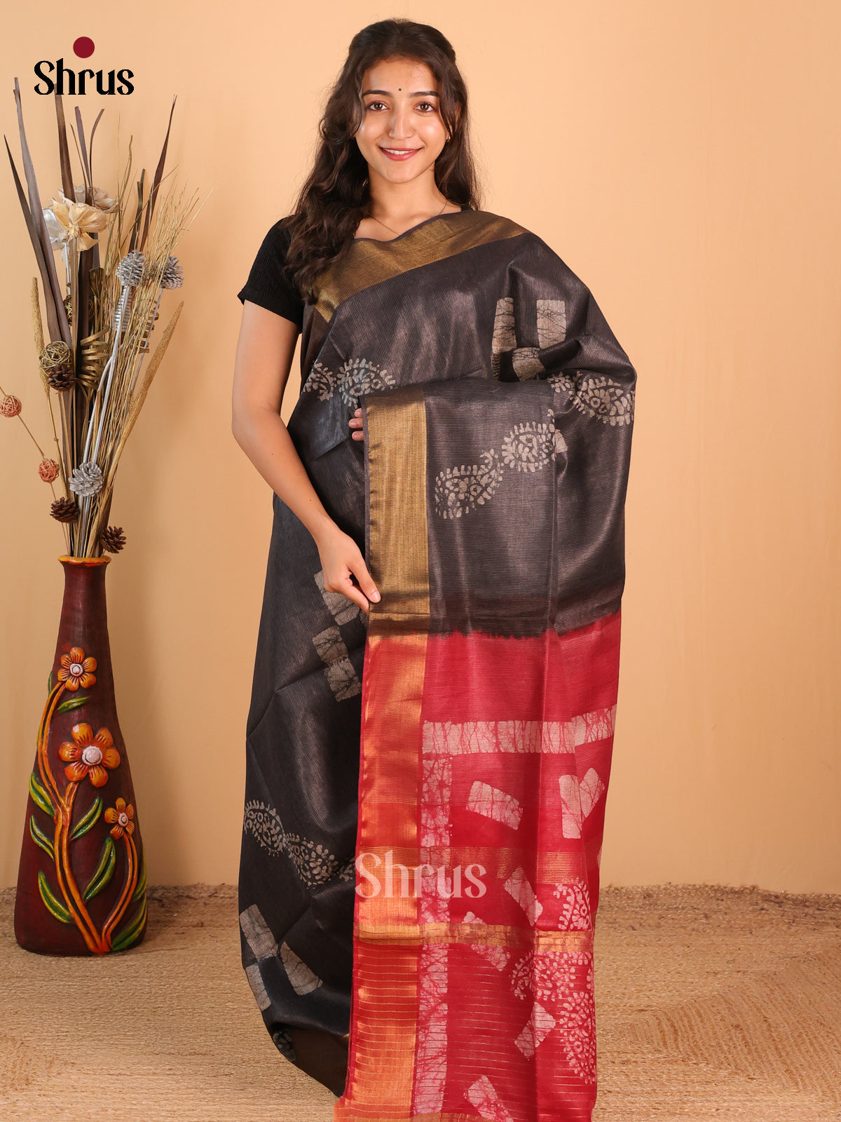 DCS06061 - Bhatik Saree - Shop on Shrus.com