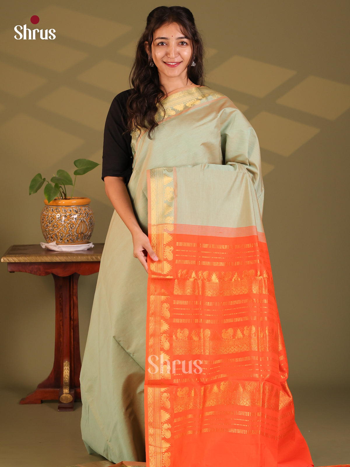 Double Shaded Green & Orange- Silkcotton-halfpure Saree - Shop on Shrus.com