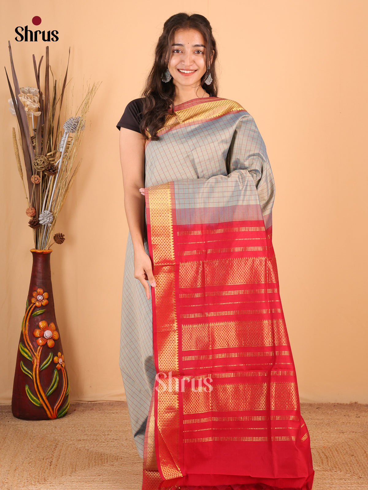 Grey & Red - Silkcotton-halfpure Saree - Shop on Shrus.com