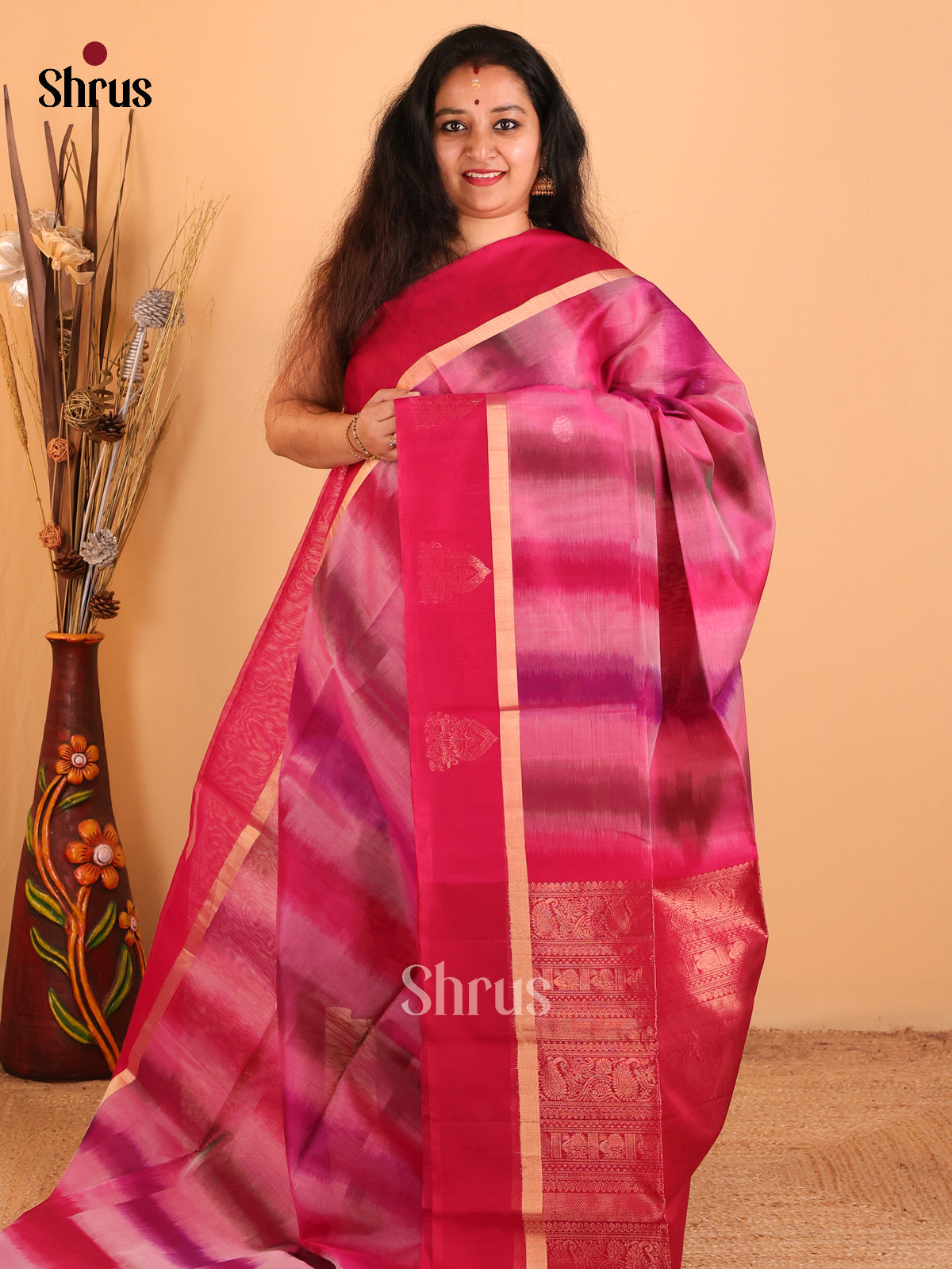 DCS07226 - Silk Cotton Saree - Shop on Shrus.com