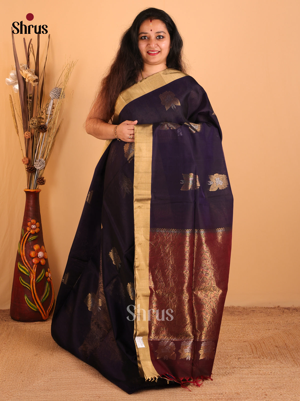 DCS07248 - Silk Cotton Saree - Shop on Shrus.com