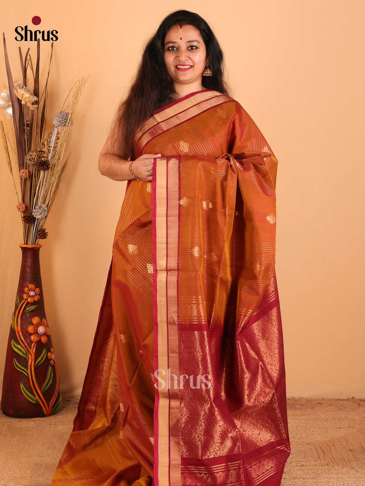 DCS07257 - Silk Cotton Saree - Shop on Shrus.com