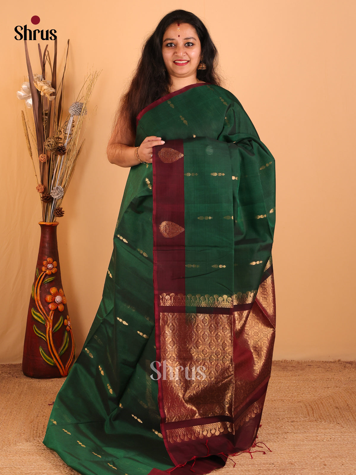 DCS07259 - Silk Cotton Saree - Shop on Shrus.com