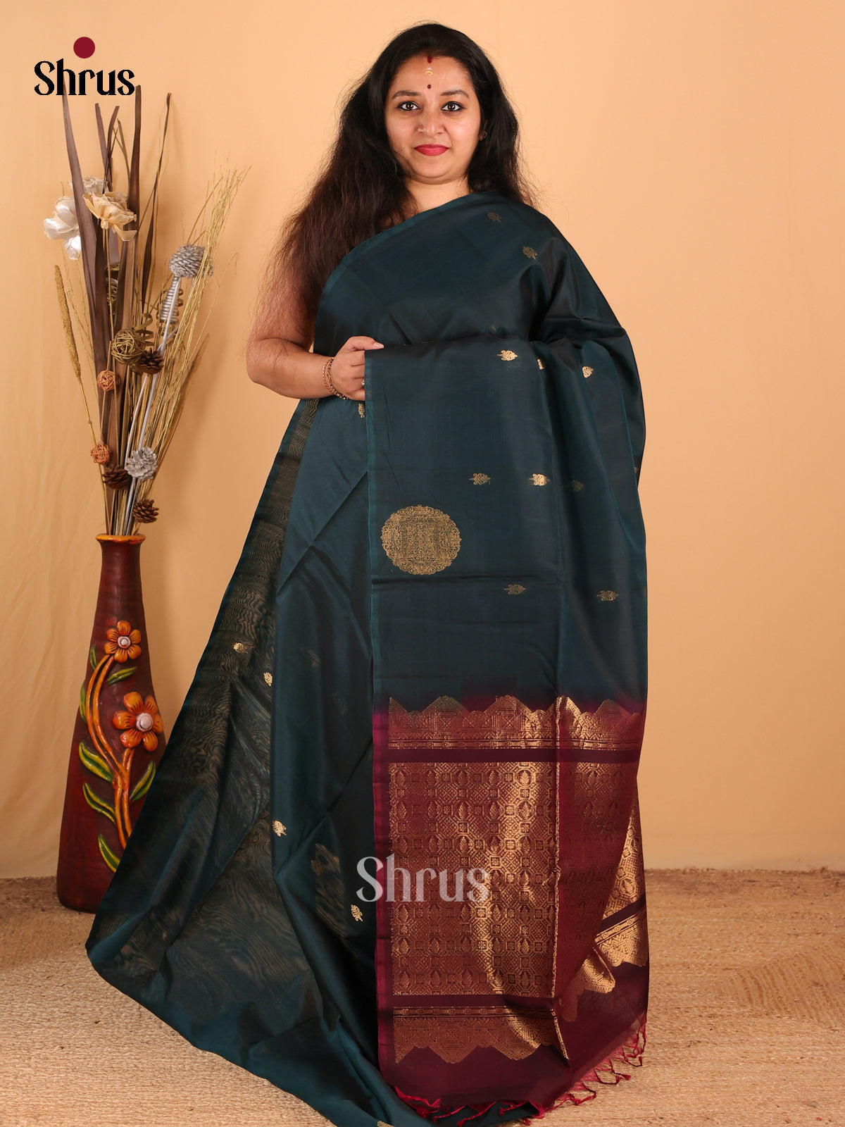 DCS07261 - Silk Cotton Saree - Shop on Shrus.com