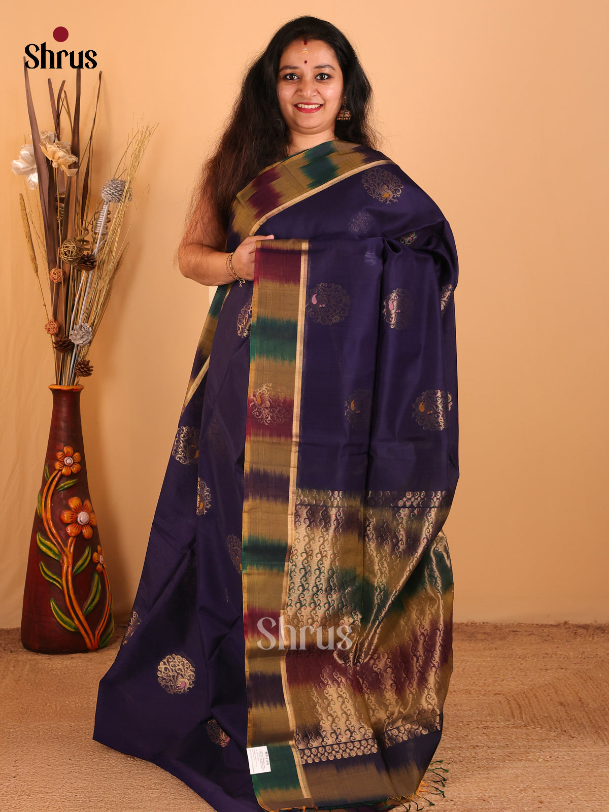 DCS07270 - Silk Cotton Saree - Shop on Shrus.com