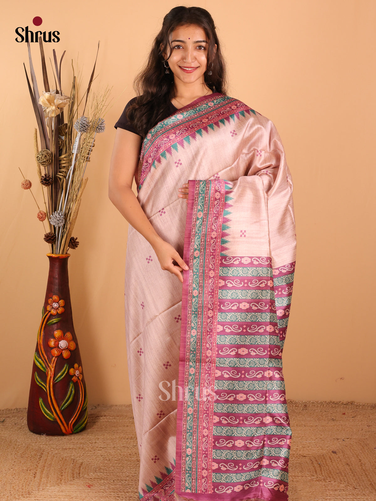 Beige & dark onion pink - Champa Semitussa Saree - DCS11181 - Shop on Shrus.com