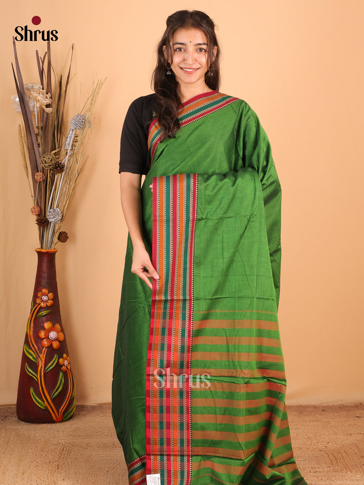 Leaf Green & Maroon - Narayanpet Cotton Saree - Shop on Shrus.com