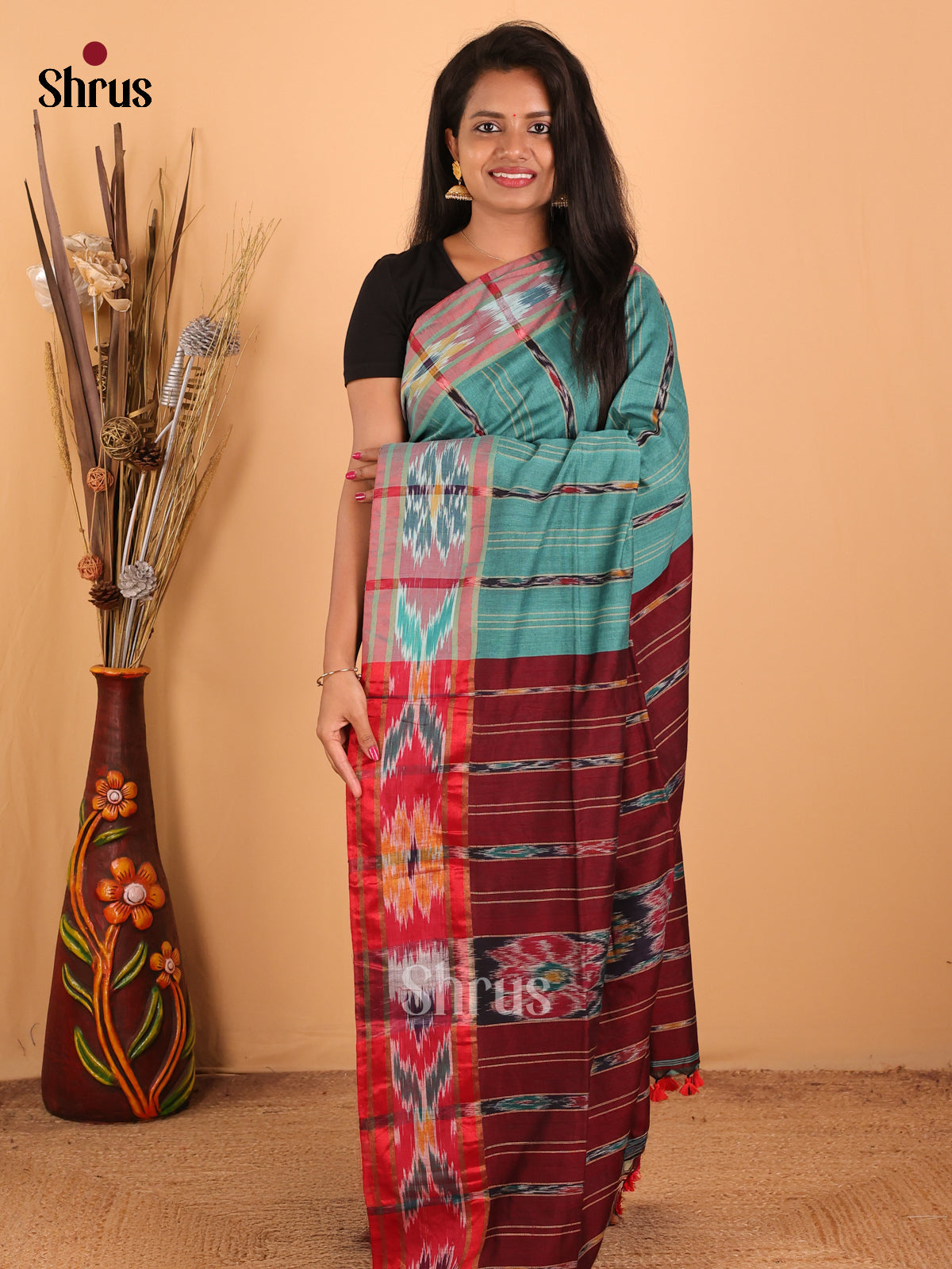 DCS12018 - Bengal Cotton Saree - Shop on Shrus.com