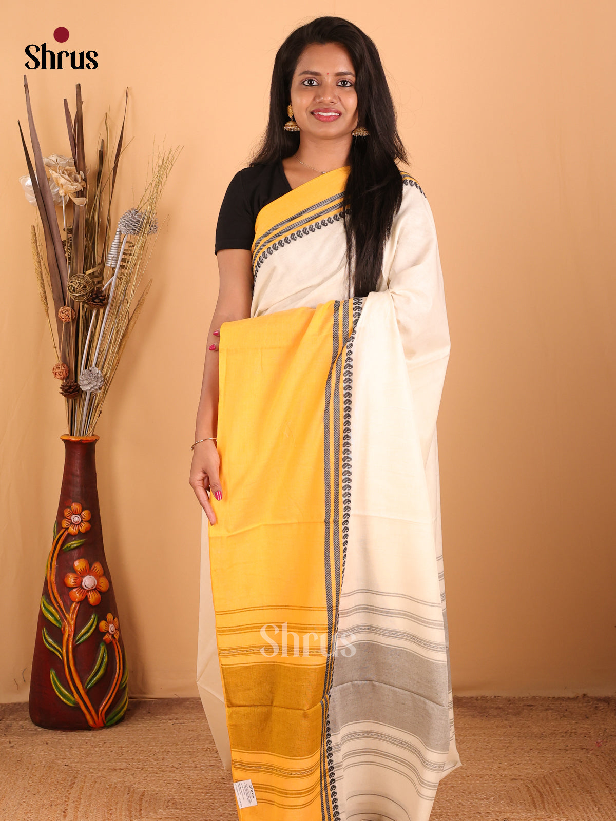 DCS12028 - Bengal Cotton Saree - Shop on Shrus.com