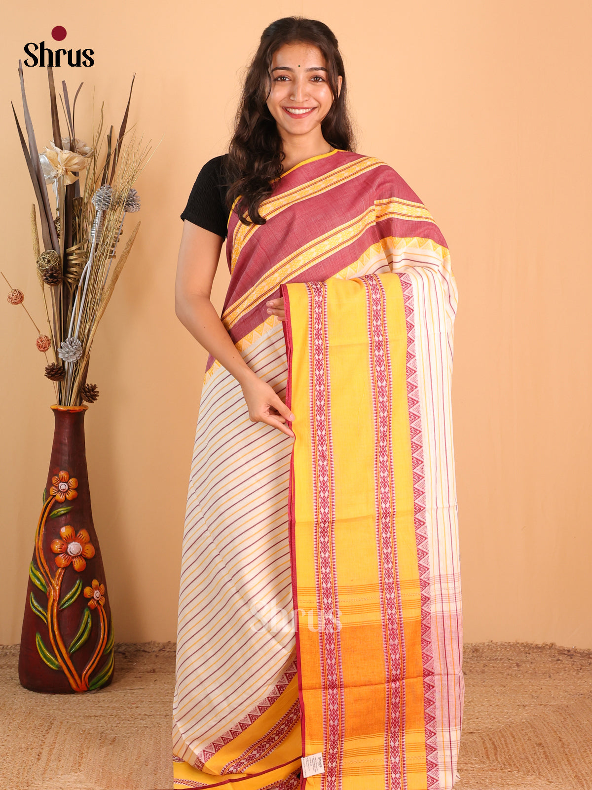 DCS12045 - Bengal cotton Saree - Shop on Shrus.com