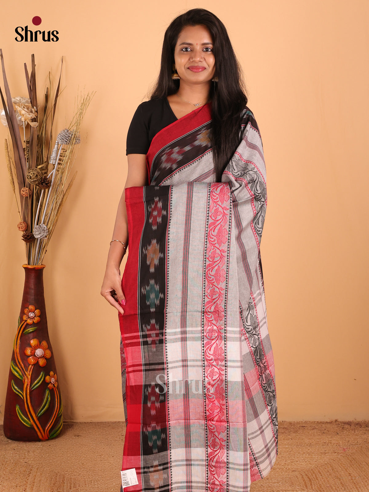 DCS12049 - Bengal Cotton Saree - Shop on Shrus.com