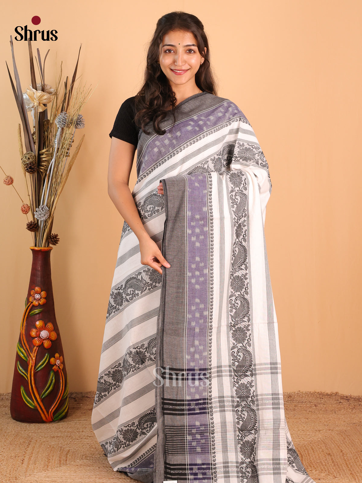 DCS12052 - Bengal cotton Saree - Shop on Shrus.com