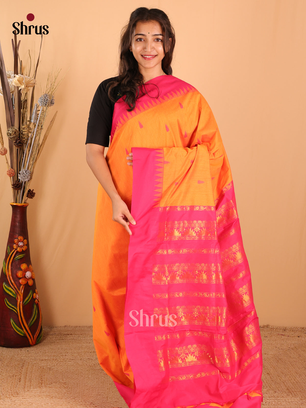 Classic Mambhazha Yellow Kalyani Cotton Saree With Thread Buttas & Rani Pink Pallu - Shop on Shrus.com