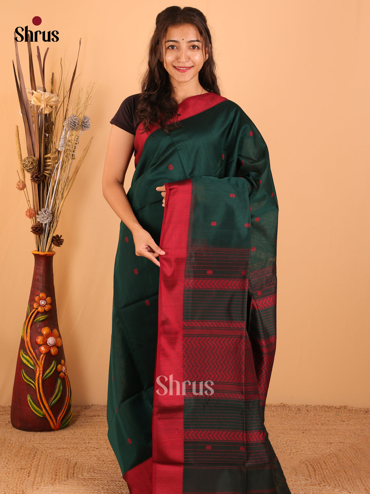 Dark Green & Maroon - Maheswari silk cotton Saree - DCS27214 - Shop on Shrus.com