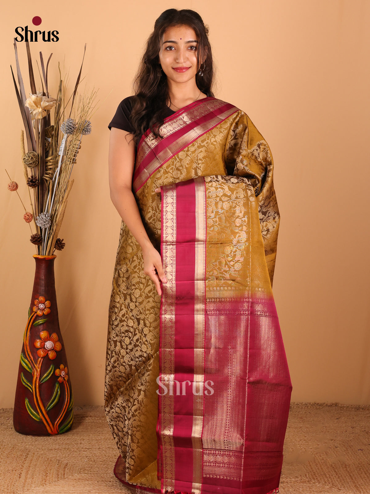 DCS28006 - Shop on Shrus.com