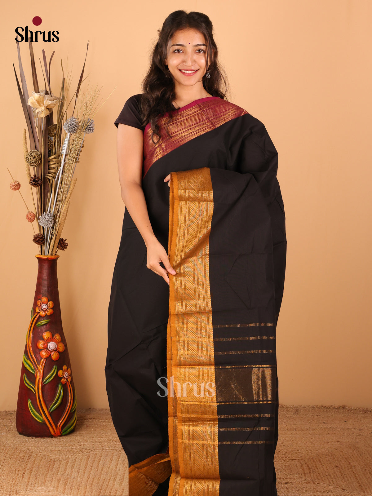 Black with pink - Chettinad saree -DDS02013 - Shop on Shrus.com