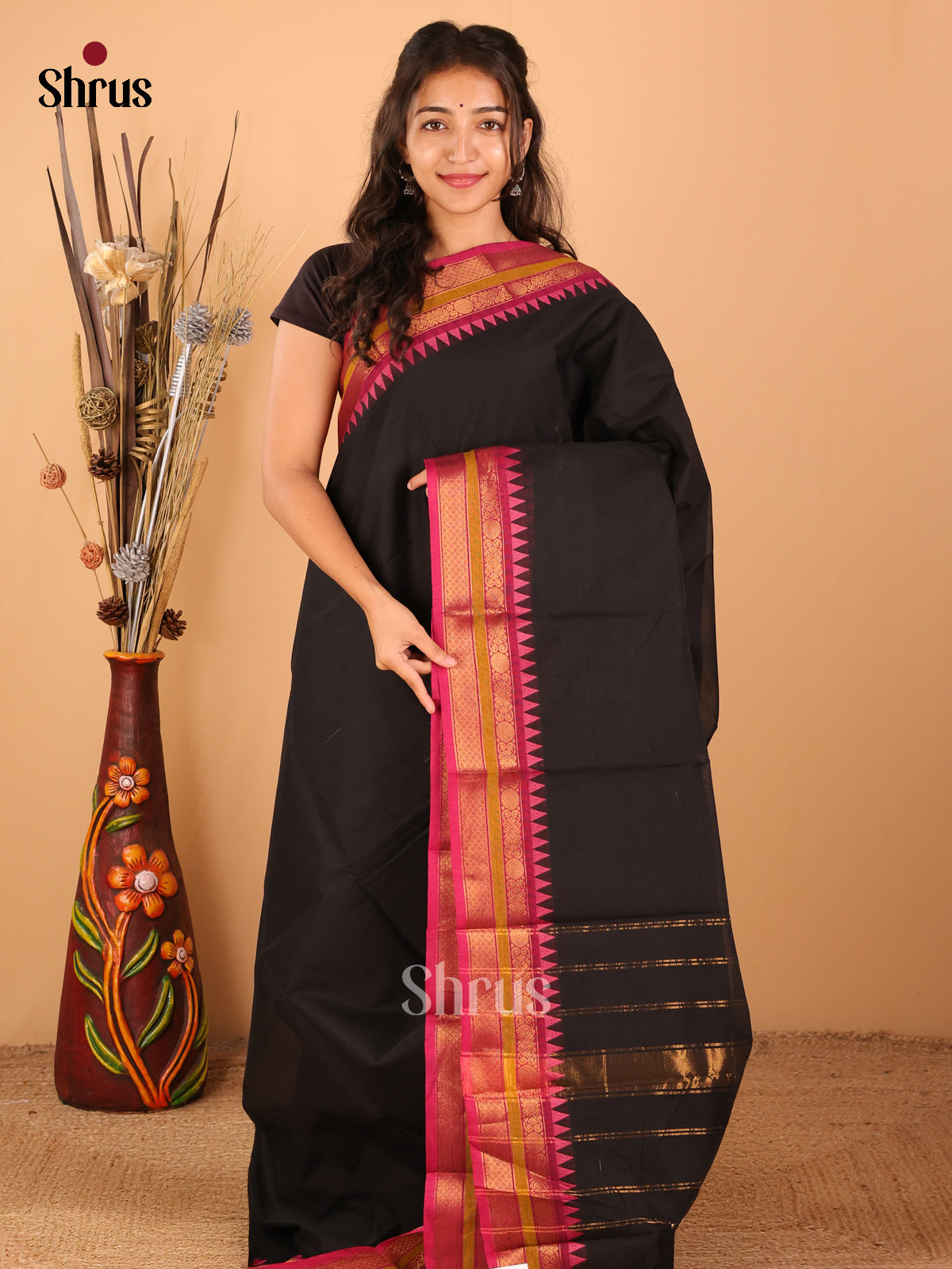 Black with Pink - Chettinad saree -DDS02072 - Shop on Shrus.com